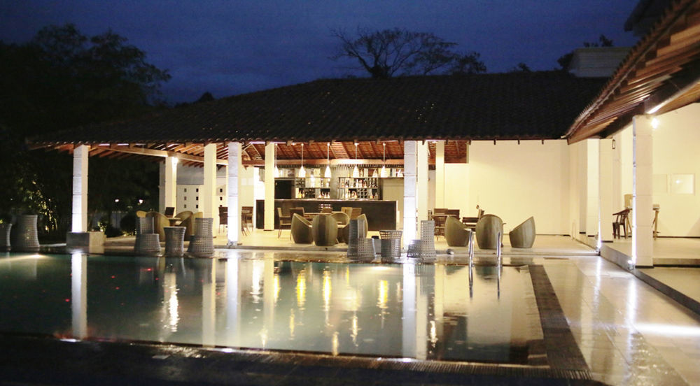 The Covanro Airport Hotel - Katunayake Gampaha Eksteriør bilde