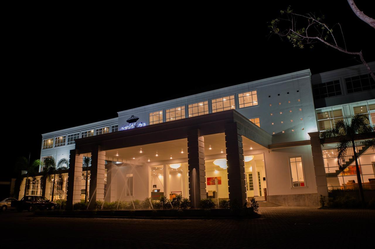 The Covanro Airport Hotel - Katunayake Gampaha Eksteriør bilde